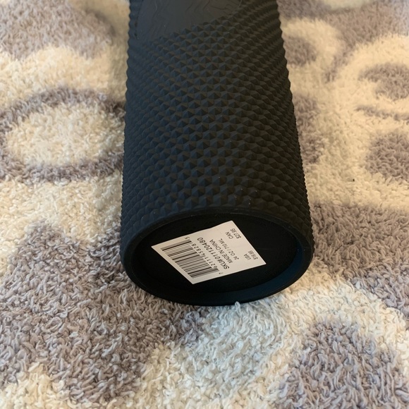 NWT Starbucks venti studded tumbler - Picture 4 of 4